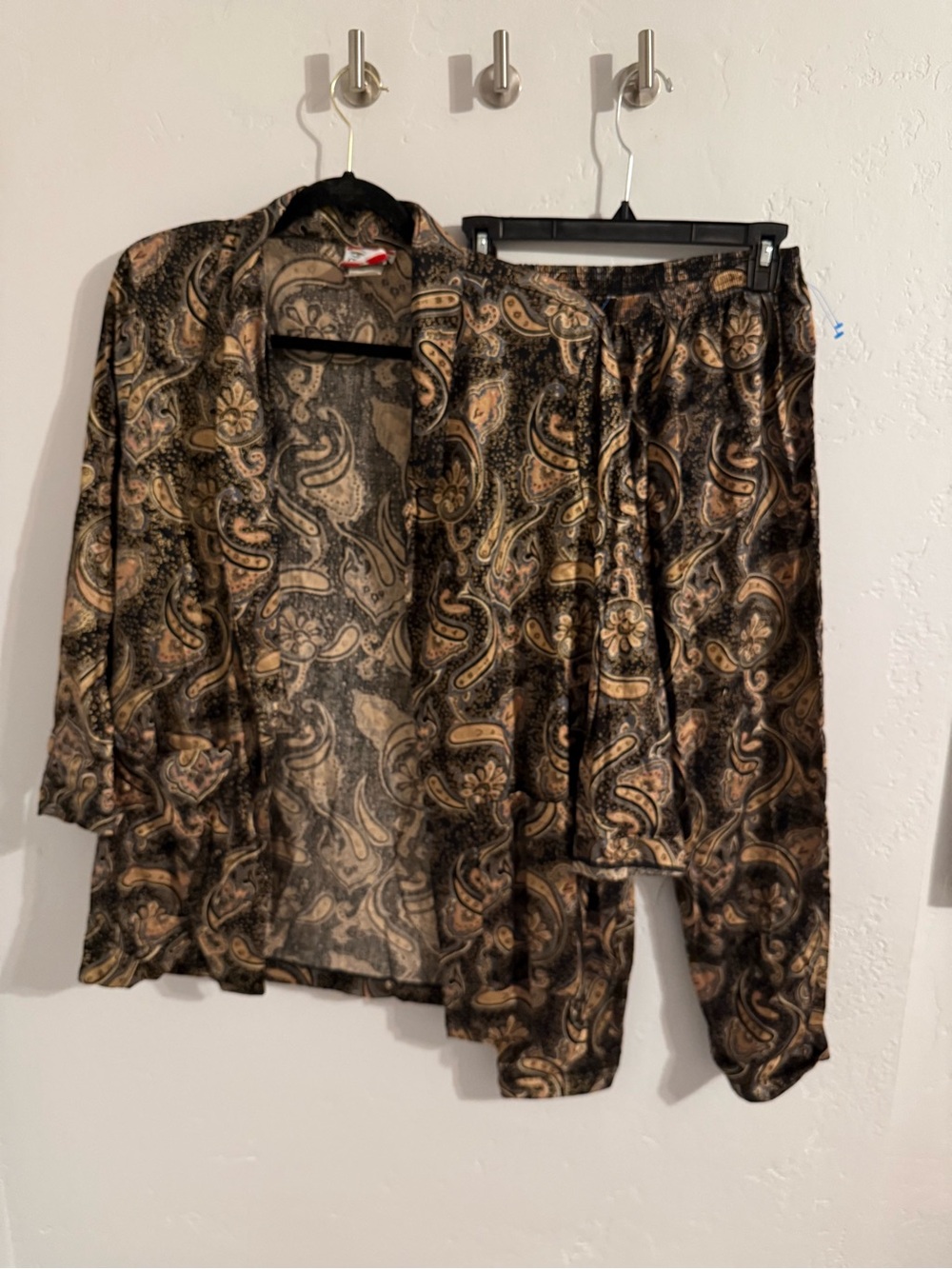 Vintage Contempo Casuals Paisley Two-Piece Set in Black and Gold